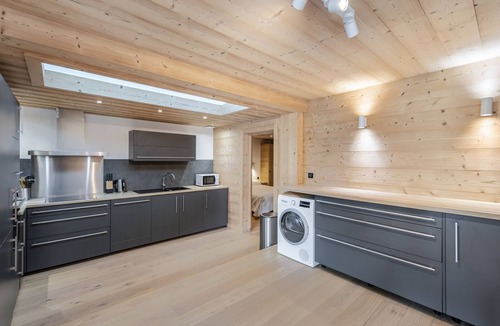 Demi-Quartier Apartment | Spacious new apartment in Megève with private garden