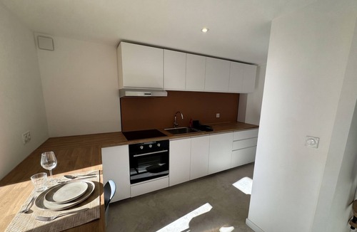 Faubourg Apartment | Spacious renovated apartment in the heart of Nîmes