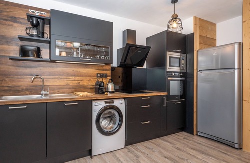 Orcieres-Merlette Apartment | Spacious south-facing 3-room apartment for 6 people with garage