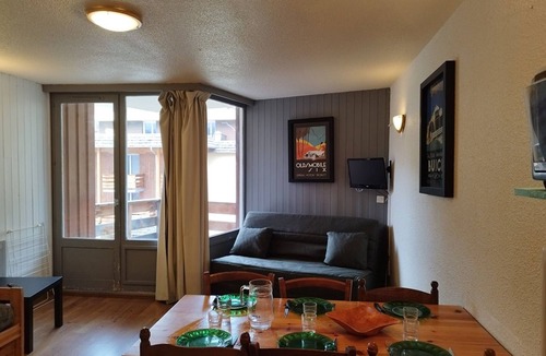 Orcieres-Merlette Apartment | Spacious Studio for 6, Ski-In/Ski-Out, Near Shops & Sports Center in Orcières