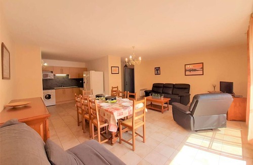 Saint-Lary-Soulan Apartment | Spacious T4 with Terrace, Wi-Fi & Parking – Saint-Lary-Soulan, Sleeps 9