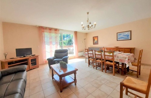 Saint-Lary-Soulan Apartment | Spacious T4 with Terrace, Wi-Fi & Parking – Saint-Lary-Soulan, Sleeps 9