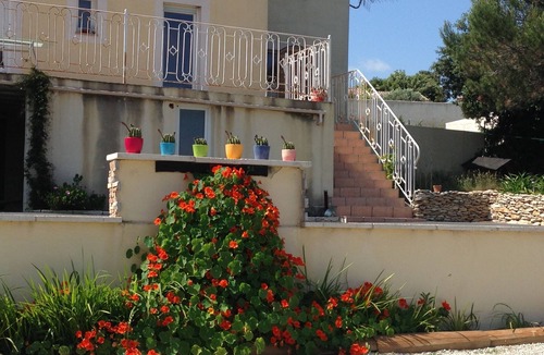 Beaucaire House | Spacious villa near Pont du Gard