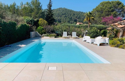 Cuers Villa | SPACIOUS VILLA, TENNIS COURT, LARGE PARK
