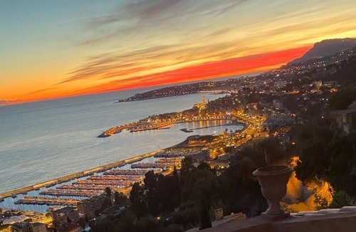 Old Town Villa | Spectacular View-Quiet- Villa traditionnelle avec vue a couper le souffle