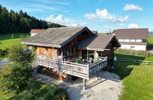 Saint-Point-Lac Ski Chalet | Splendid chalet for 8 people at Lac Saint-Point