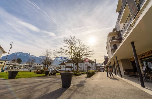 Saint-Jorioz Apartment | ST JORIOZ centre - Appartement Lac & Semnoz 6pax