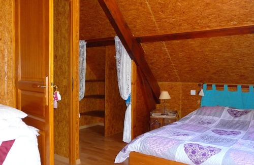 Eysus House | STONE BRIDGE GITE - 1 TO 4 PEOPLE Ranked 3 * by AP label FISHING GÎTE.