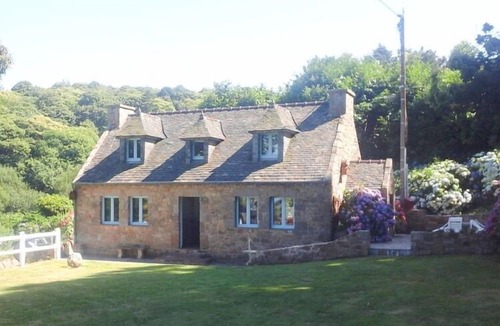 Penvenan House | Stone House in Brittany near Sandy Beach