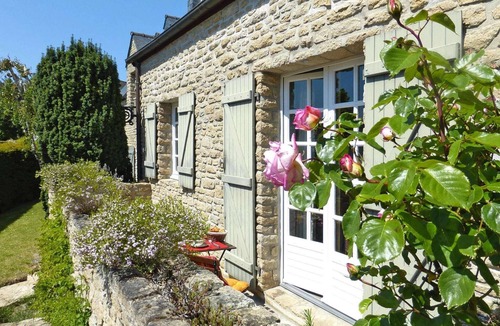 Le Rosais-La Flourie House | Stone House in St Malo near Sandy Beach
