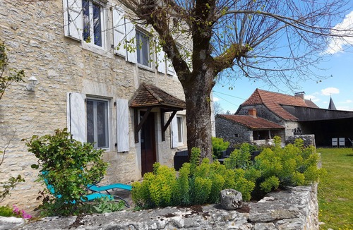 Espedaillac House | Stone house in the heart of an old farmhouse