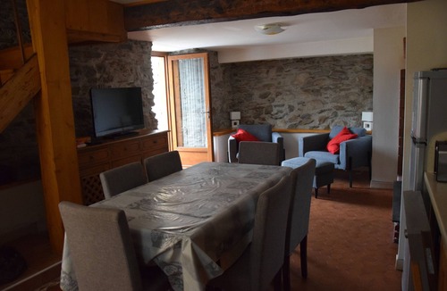 Ignaux House | Stone village house, calm and comfort guaranteed!