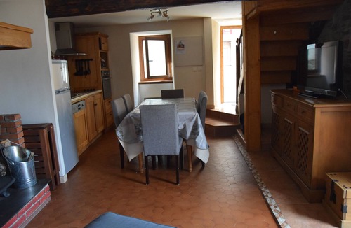 Ignaux House | Stone village house, calm and comfort guaranteed!