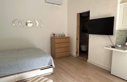 Allauch Apartment | Studio à la Treille au Pied des Collines, Grande Piscine et Parking