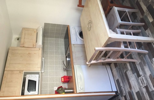 Luz-Saint-Sauveur House | studio * 1st floor any comfort center of luz st sauveur