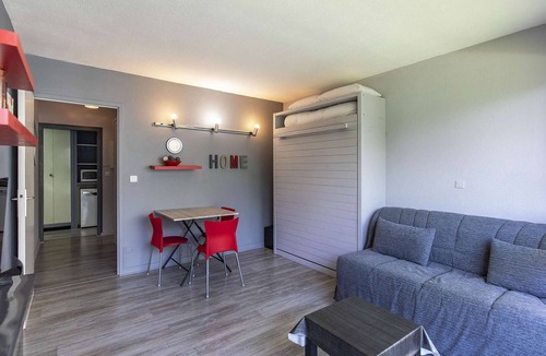 Eaux-Bonnes Apartment | Studio 3 people near slopes, balcony and fireplace