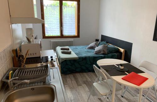 Troyes Apartment | Studio 30 - Résidence Beauséjour - Fibre Wi Fi - Proche centre ville