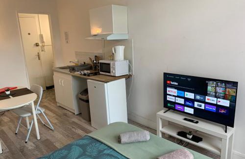 Troyes Apartment | Studio 30 - Résidence Beauséjour - Fibre Wi Fi - Proche centre ville
