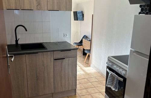 Givet Apartment | Studio Apartment Facing the Courtyard with a View of the Charlemont Citadel - Le Vale