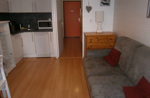 La Joue du Loup Apartment | Studio Apartment "Les Fontettes 2" near Slopes with Balcony & Shared Pool