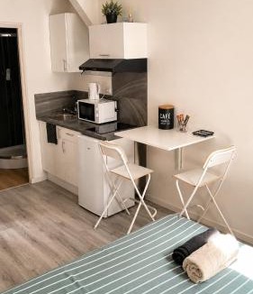 Old Town Apartment | Studio Ariel Calme et confort à 5 min de la gare