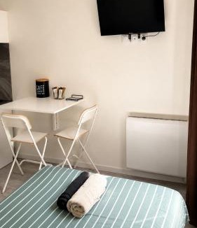 Old Town Apartment | Studio Ariel Calme et confort à 5 min de la gare