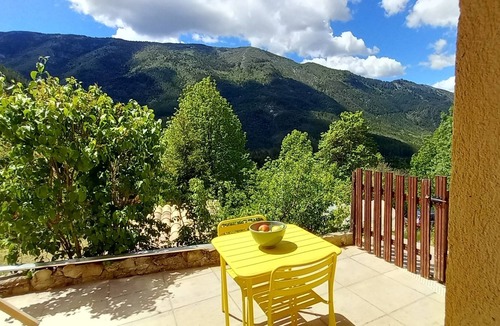 Castellane Apartment | Studio Avec Jolie Vue, Bien Situé Pour Visiter le Verdon