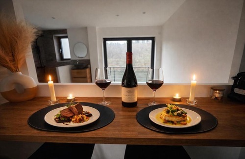 La Celle-sous-Gouzon House | Studio avec spa vue Moselle