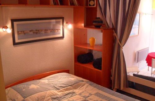 Royan Apartment | Studio avec terrasse et animaux acceptés en bord de mer - FR-1-494-61
