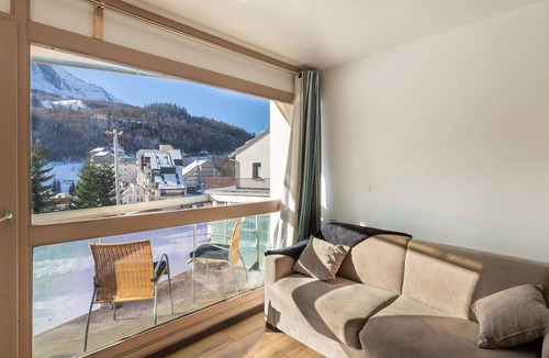 Eaux-Bonnes Apartment | Studio cabin for 6 near slopes with balcony and ski locker