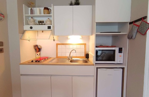 Saint-Lary-Soulan Apartment | Studio Cabin 6 Pax, Balcony Near Slopes, St Lary Soul.
