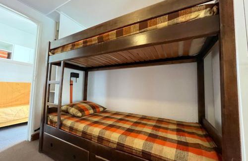 Pra Loup Apartment | Studio cabine à Pra-Loup avec balcon et vue sur montagne - FR-1-165A-80