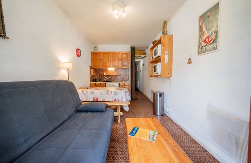 Ax-les-Thermes Apartment | Studio "Cabine Ax Les 3 Domaines" in a Quiet Setting Near the Slopes