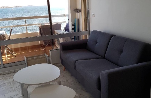 Bandol Apartment | STUDIO + COIN NUIT Panoramic sea view. Facing the Sable beaches