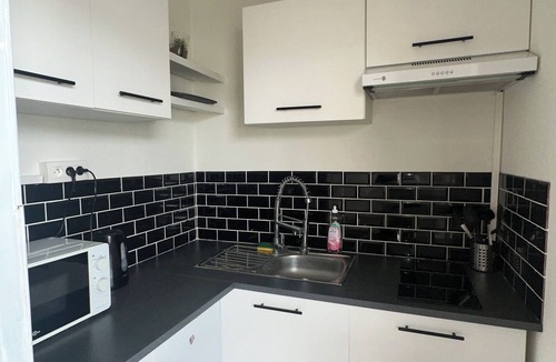 Chalons-en-Champagne Apartment | Studio Cosy Chalons en Champagne