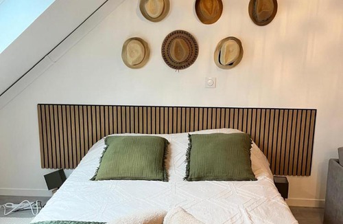 Nemours Apartment | Studio cosy - climatisation- Centre Nemours - Gare -