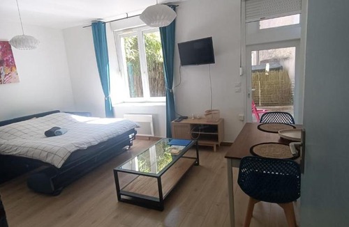 Toul Apartment | Studio cosy - Hyper-centre - Cour privée Parking gratuit à 2 min