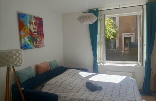 Toul Apartment | Studio cosy - Hyper-centre - Cour privée Parking gratuit à 2 min