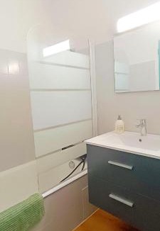 Prunieres Apartment | studio cosy vue lac, avec piscine et tennis