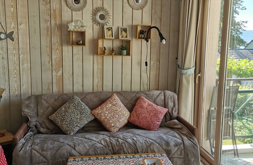 Duingt Apartment | Studio les Pieds Dans L'eau