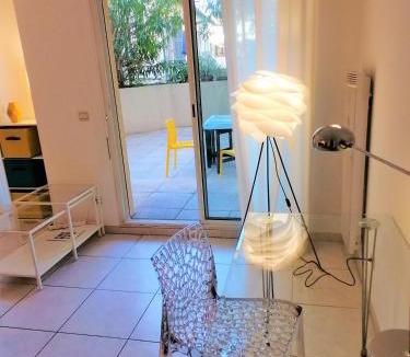 Riquier Apartment | Studio neuf 25 m2, terrasse 35 m2 proche port Nice, Centre ville