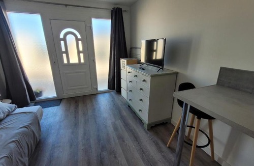 Tarbes Apartment | Studio NEUF et élégant avec CLIM