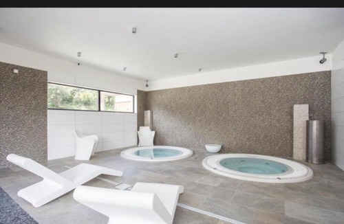 Remoulins Apartment | Studio Pont du Gard