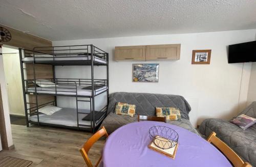 Le Super-Sauze Apartment | Studio rénové au Super Sauze, accès pistes, 5-6 pers. - FR-1-165A-169