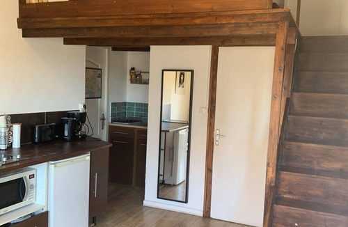 Opera Apartment | Studio with balcony in the heart of the old town (& 3min walk from the old port)