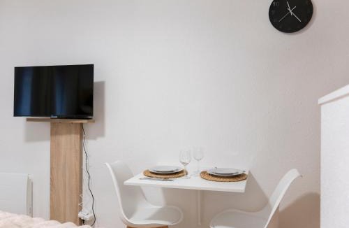Amneville Apartment | Studios de la forêt le cocon en plein cœur du centre touristique et thermal d Amnéville