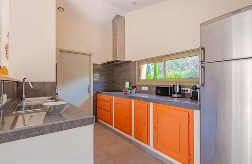 Saint-Cezaire-sur-Siagne House | Stunning private villa for 6 guests with WIFI, private pool, TV, terrace and pets allowed