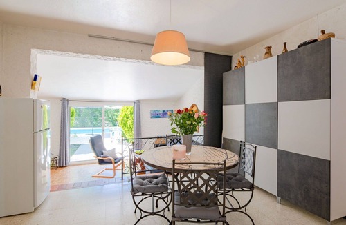 Saint-Cezaire-sur-Siagne Villa | Stunning private villa for 4 guests with private pool, WIFI, TV and terrace