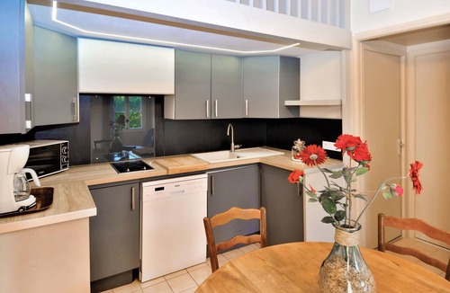 Raphele-les-Arles House | Stunning home in Raphèle-lès-Arles