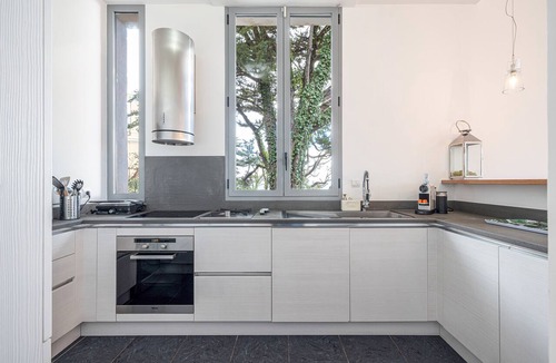Menton Condo | Sublime sea view house